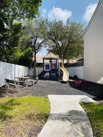 3145 N 37th Avenue, Hollywood, FL 33021