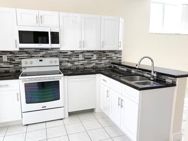 3145 N 37th Avenue, Hollywood, FL 33021