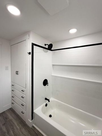 576 Sonny Street, Blackfoot, ID 83221