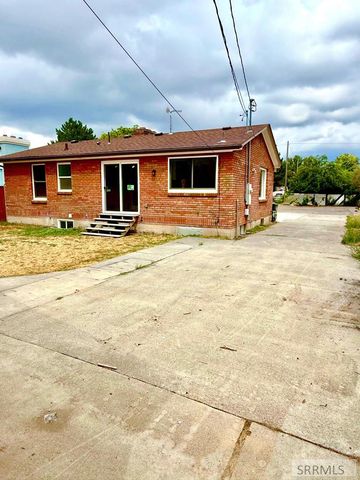 576 Sonny Street, Blackfoot, ID 83221