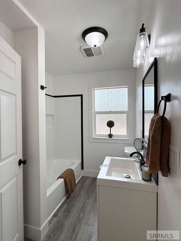 576 Sonny Street, Blackfoot, ID 83221