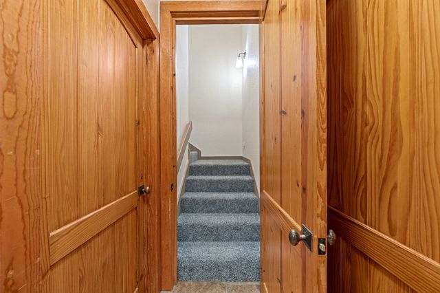 142 W Ledge Stone Lane, Hunt, TX 78024