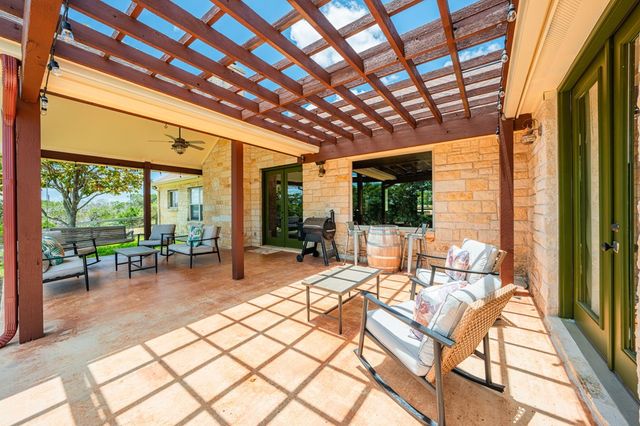 142 W Ledge Stone Lane, Hunt, TX 78024