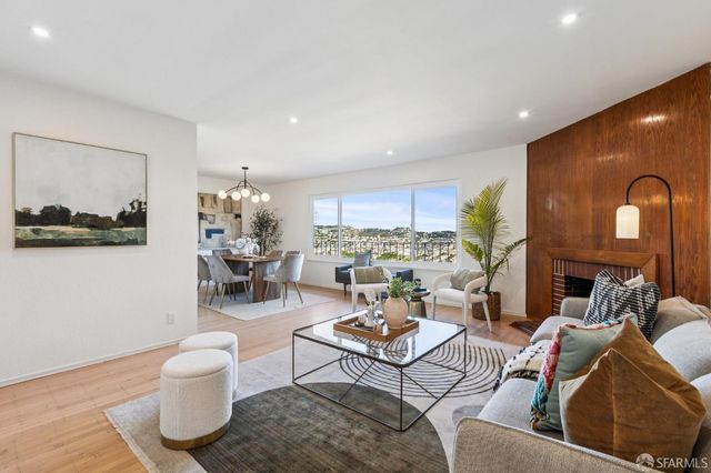 364 Baltimore Way, San Francisco, CA 94112