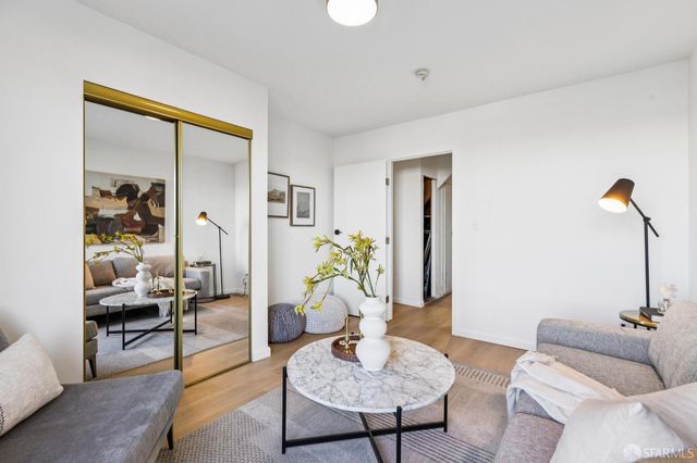 364 Baltimore Way, San Francisco, CA 94112