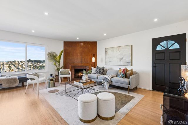 364 Baltimore Way, San Francisco, CA 94112