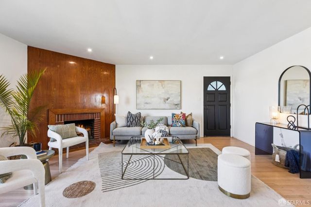 364 Baltimore Way, San Francisco, CA 94112