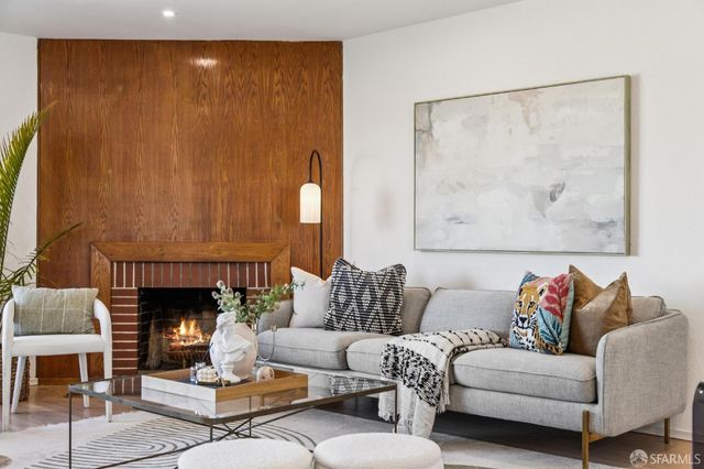 364 Baltimore Way, San Francisco, CA 94112