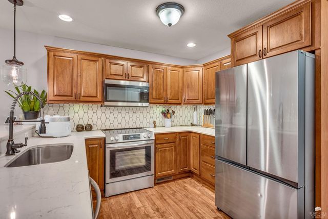 4541 Periwinkle Drive, Manhattan, KS 66502