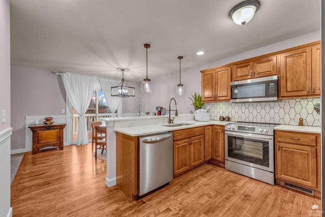 4541 Periwinkle Drive, Manhattan, KS 66502