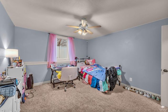 4541 Periwinkle Drive, Manhattan, KS 66502