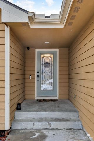 4541 Periwinkle Drive, Manhattan, KS 66502