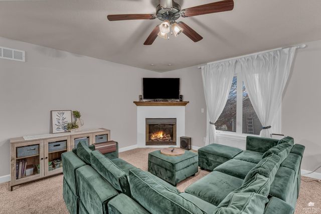 4541 Periwinkle Drive, Manhattan, KS 66502