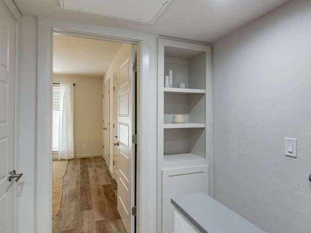 1110 Sherwood Lane 223, Nichols Hills, OK 73116