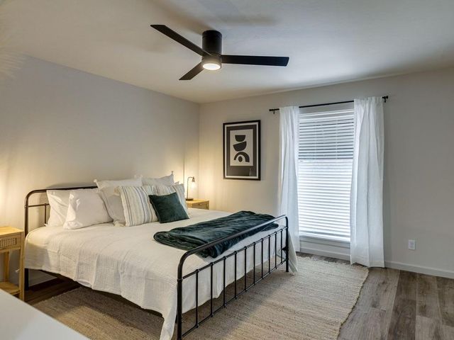 1110 Sherwood Lane 223, Nichols Hills, OK 73116