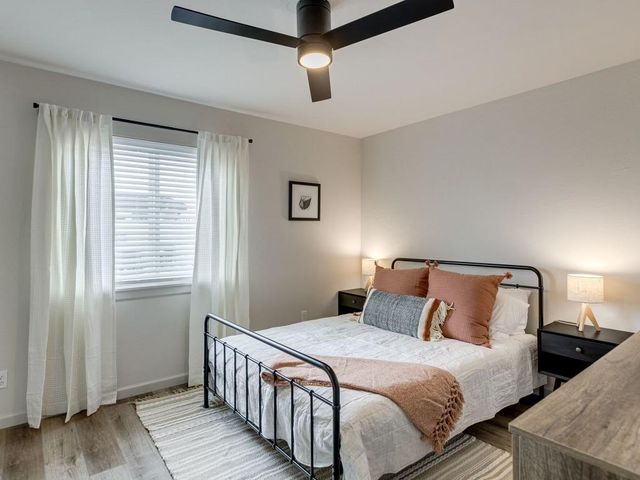 1110 Sherwood Lane 223, Nichols Hills, OK 73116