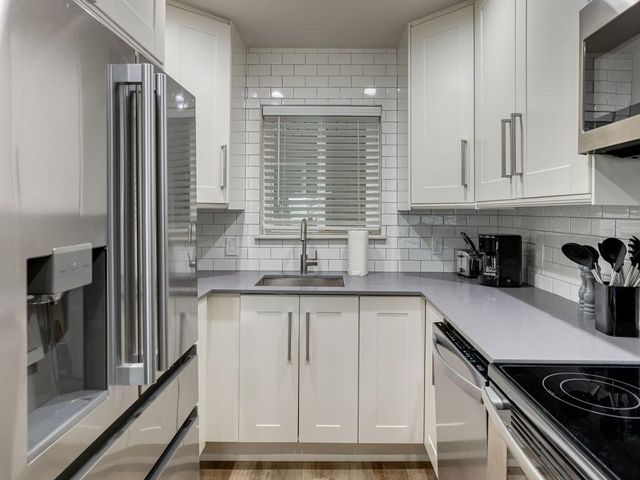 1110 Sherwood Lane 223, Nichols Hills, OK 73116