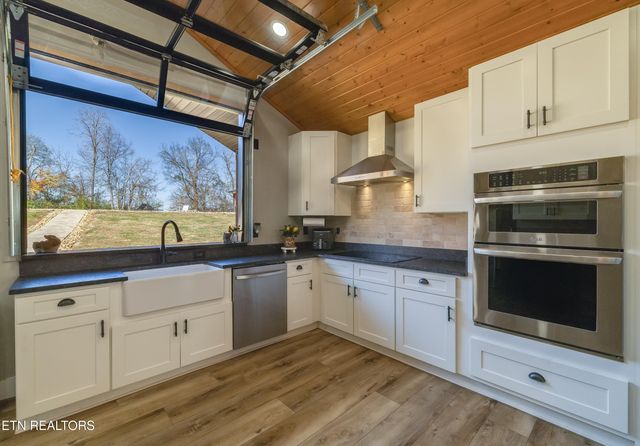 511 Windlass Rd, Knoxville, TN 37934