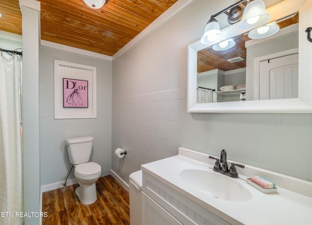 511 Windlass Rd, Knoxville, TN 37934