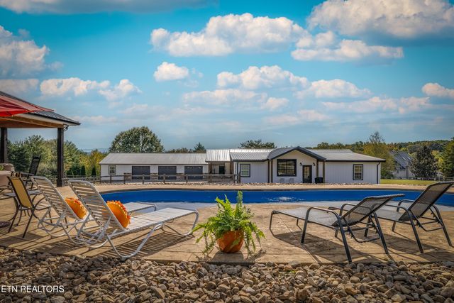 511 Windlass Rd, Knoxville, TN 37934