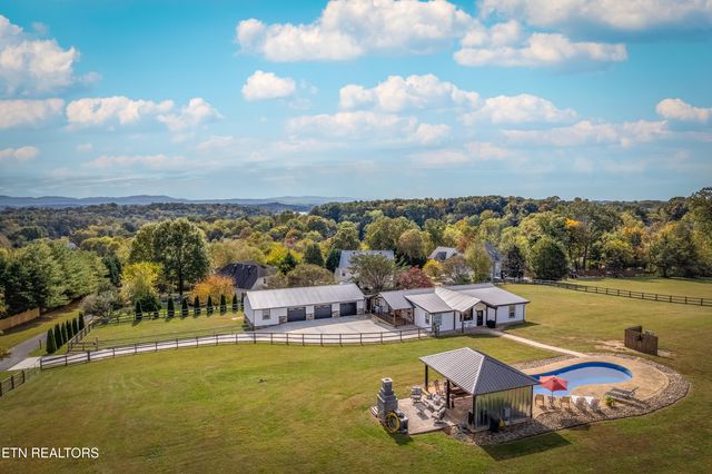 511 Windlass Rd, Knoxville, TN 37934