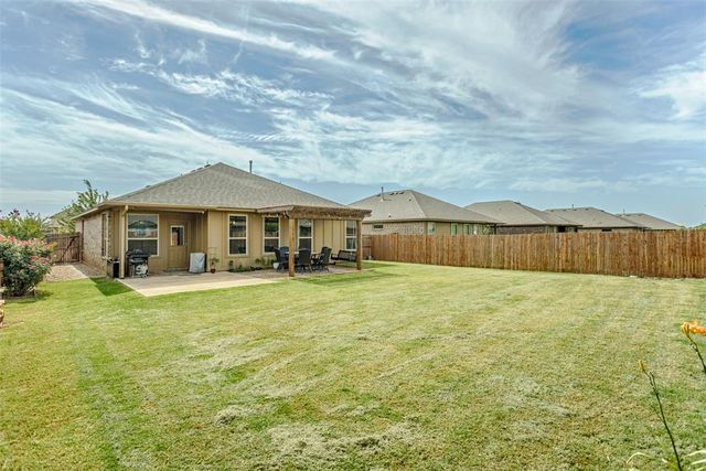 2517 Colby Court, Yukon, OK 73099