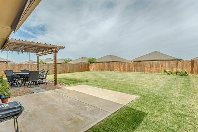 2517 Colby Court, Yukon, OK 73099