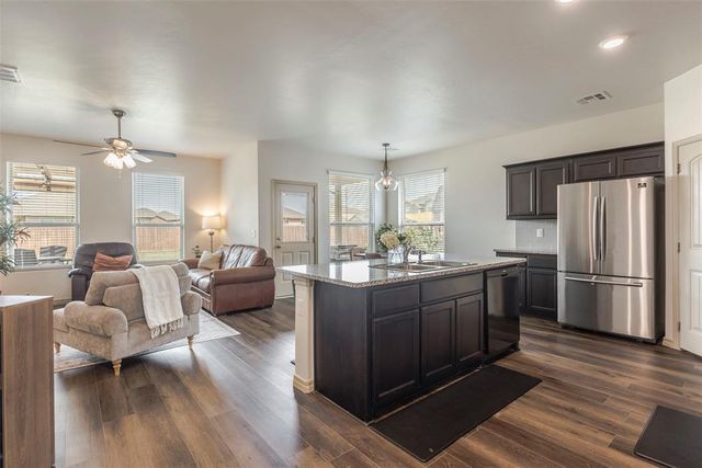 2517 Colby Court, Yukon, OK 73099
