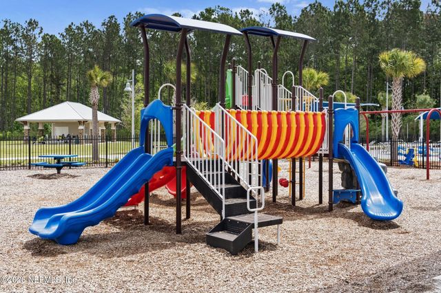 140 COURTNEY OAKS Drive, St. Augustine, FL 32092