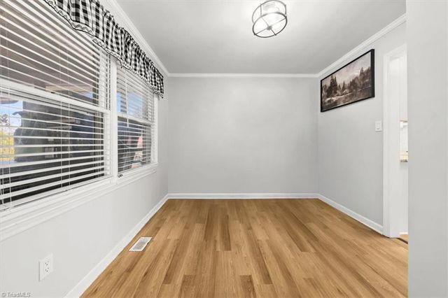 193 Deerfield Country Road, Randleman, NC 27317