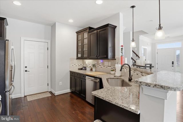 21179 ASHBURN HEIGHTS DR, Ashburn, VA 20148