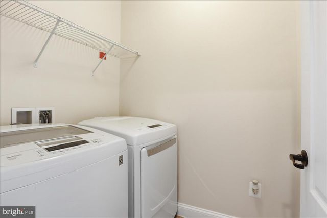 21179 ASHBURN HEIGHTS DR, Ashburn, VA 20148