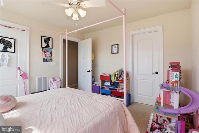 21179 ASHBURN HEIGHTS DR, Ashburn, VA 20148
