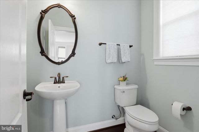 21179 ASHBURN HEIGHTS DR, Ashburn, VA 20148