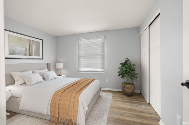 8108 Newfield Drive, Fort Wayne, IN 46815