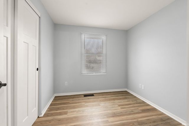 8108 Newfield Drive, Fort Wayne, IN 46815