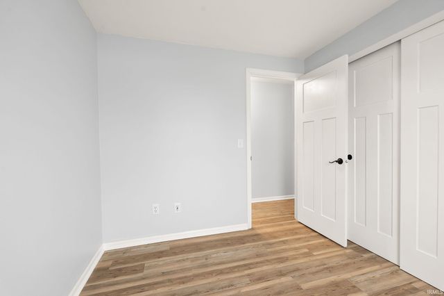 8108 Newfield Drive, Fort Wayne, IN 46815