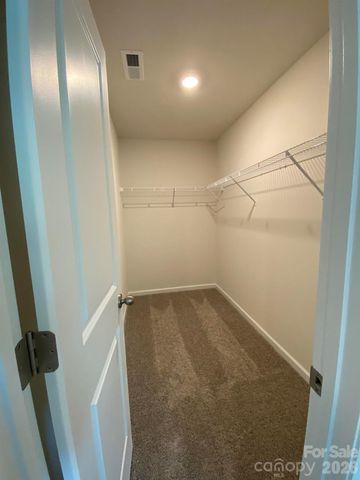 2209 Rolling Hills Drive, Dallas, NC 28034