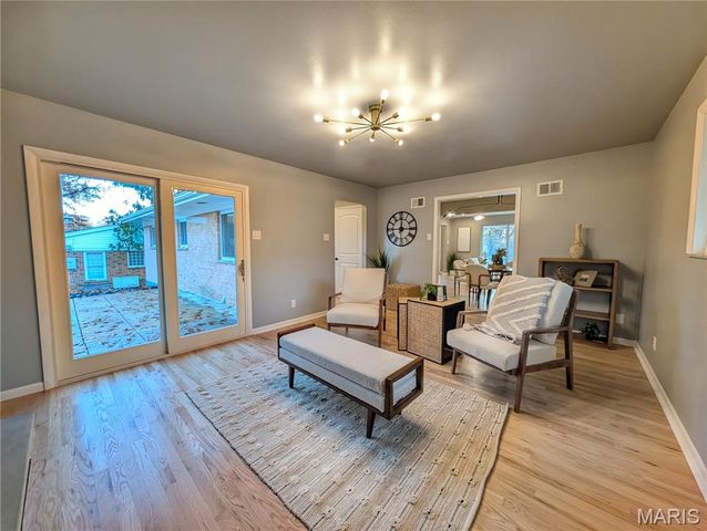 7639 Capilia Drive, Crestwood, MO 63123