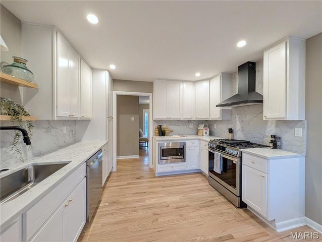 7639 Capilia Drive, Crestwood, MO 63123