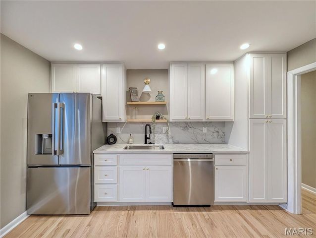 7639 Capilia Drive, Crestwood, MO 63123