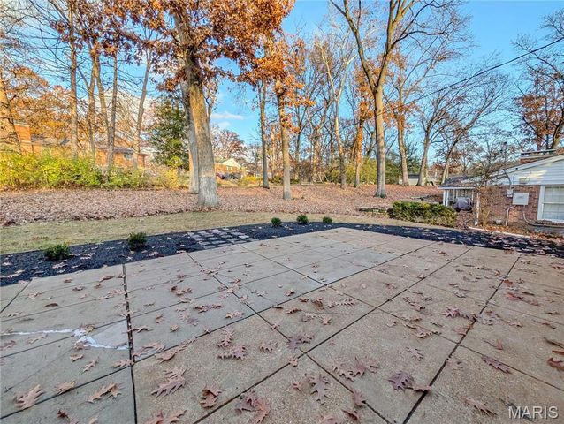 7639 Capilia Drive, Crestwood, MO 63123