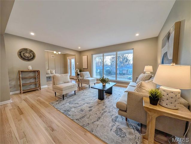 7639 Capilia Drive, Crestwood, MO 63123