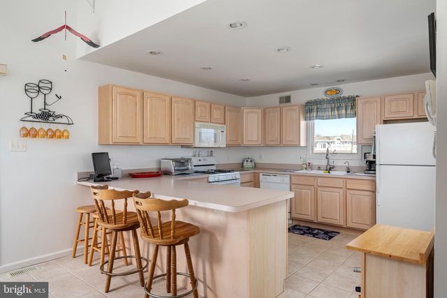 2205 N CENTRAL AVE, Surf City, NJ 08008