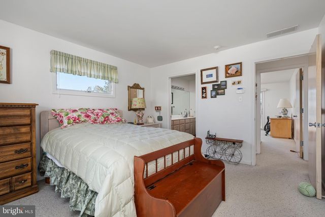 2205 N CENTRAL AVE, Surf City, NJ 08008