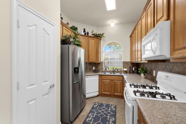 103 Cove W, Montgomery, TX 77356