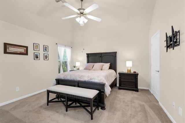 103 Cove W, Montgomery, TX 77356