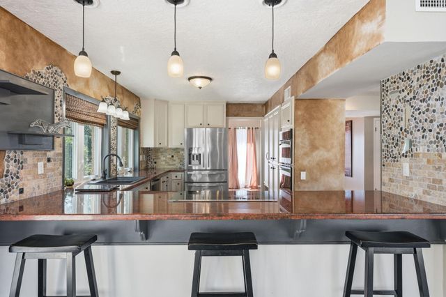 76 April Wind Drive S, Conroe, TX 77356