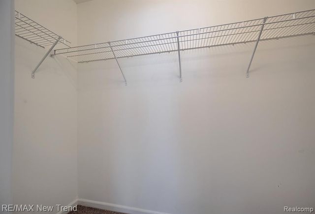 3293 Chambers, Wixom, MI 48393