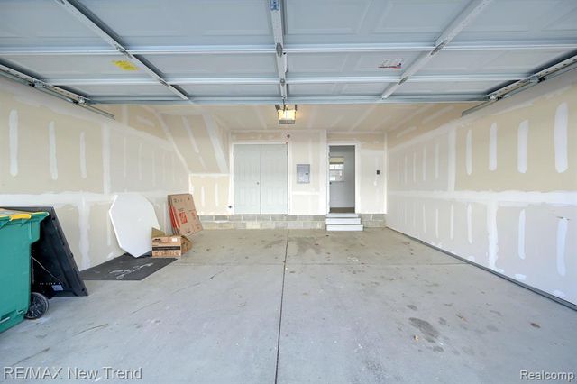 3293 Chambers, Wixom, MI 48393